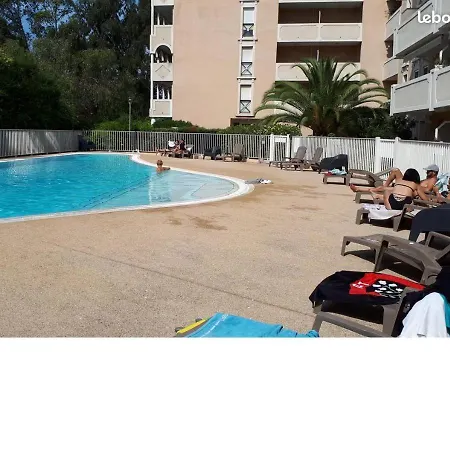 아파트 Climatise T1 A Hyeres, Dans Avec Gardien, Calme, Parking, Wifi 히에레